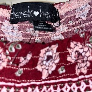 Derek Heart crop top